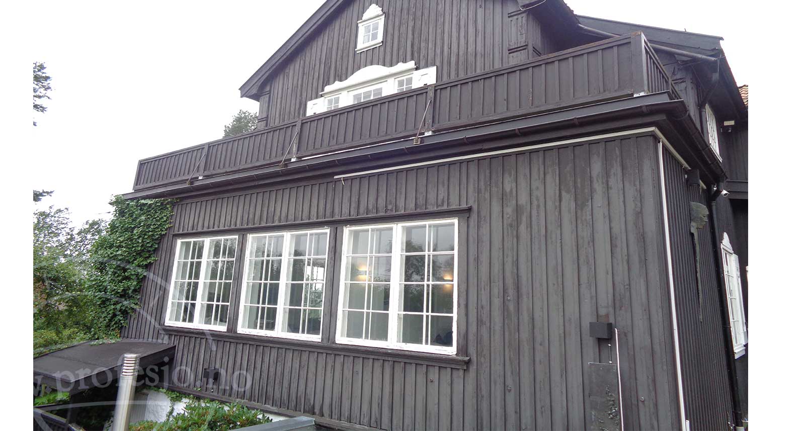 maling-hus-sort-farge-profesjo-oslo-malerfirma-Vinderen