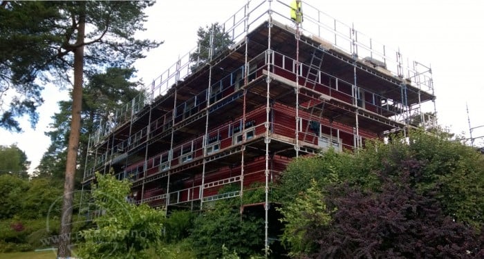 Maling av et gammelt trehus utvending male-hus-husmaling-maling-Hus-male-huset