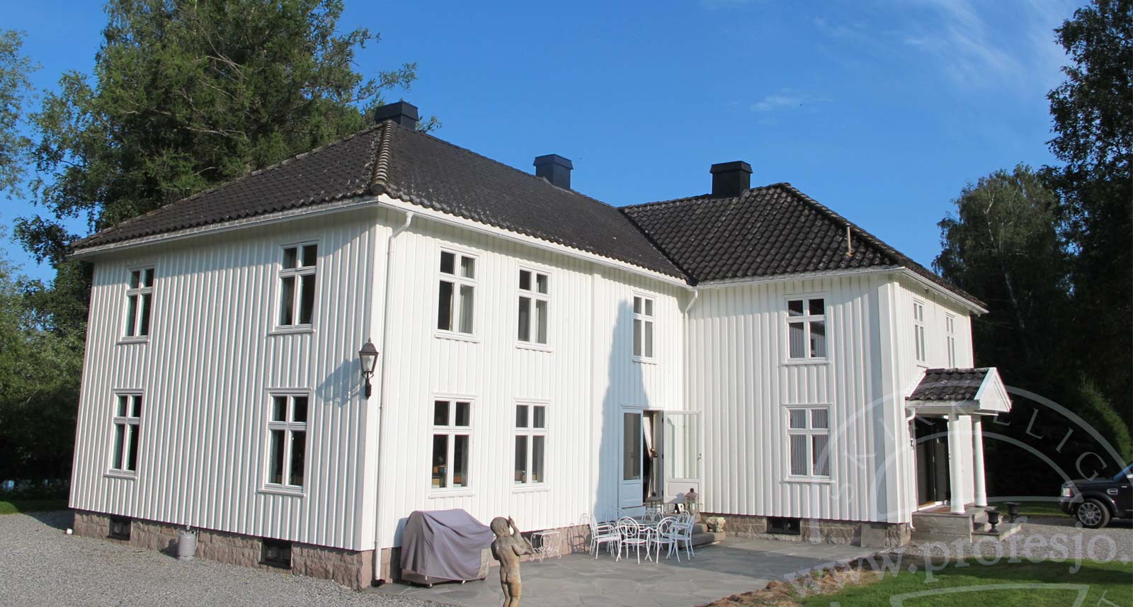 hus-etter-maling-maling-hus-hvit-farge-oslo-utvendig-maling